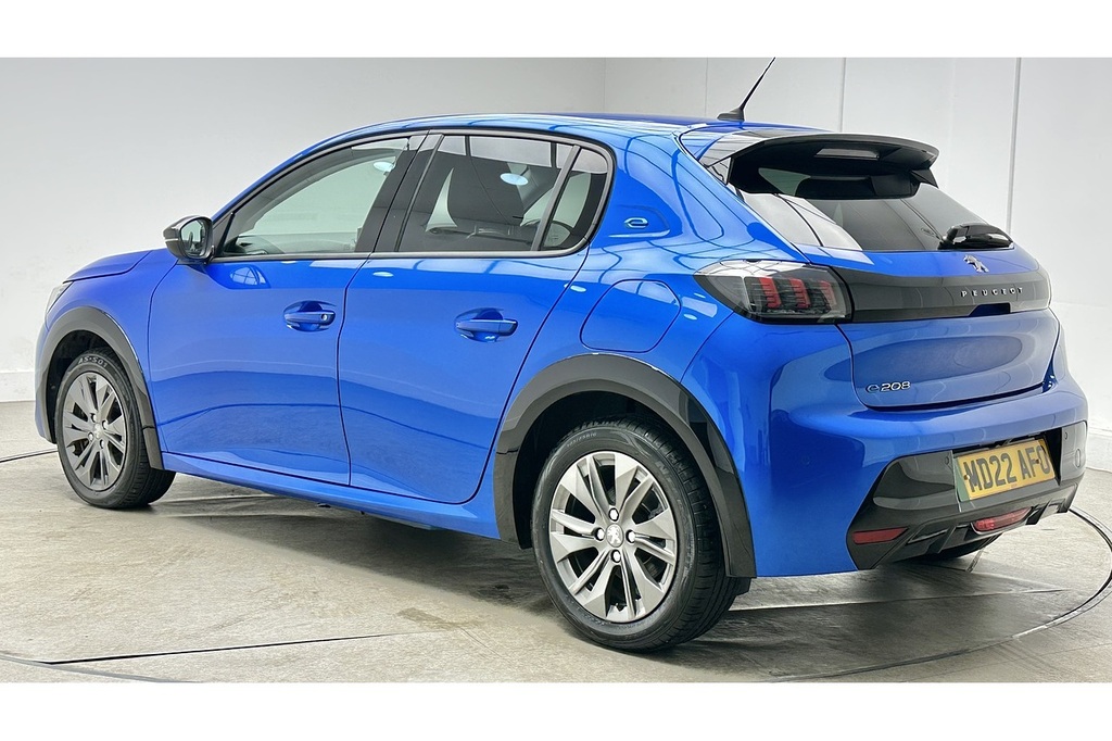 Peugeot e-208 Allure Premium Blue #5