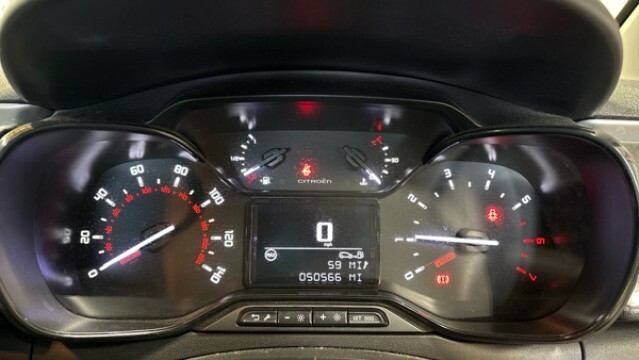 Citroen C3 1.2 Puretech Feel Red #4