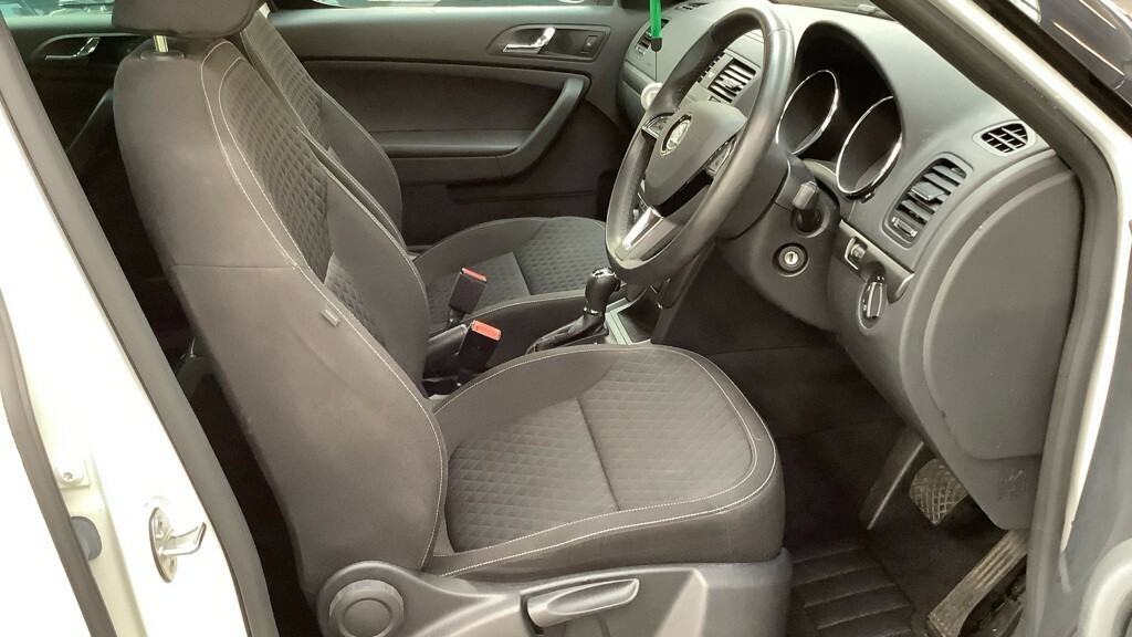 Skoda Yeti 1.2 Tsi Se Drive White #3