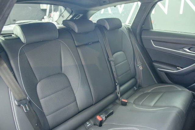 Jaguar XF 2.0 D200 Mhev R-dynamic Black Sportbrake Diese Grey #15