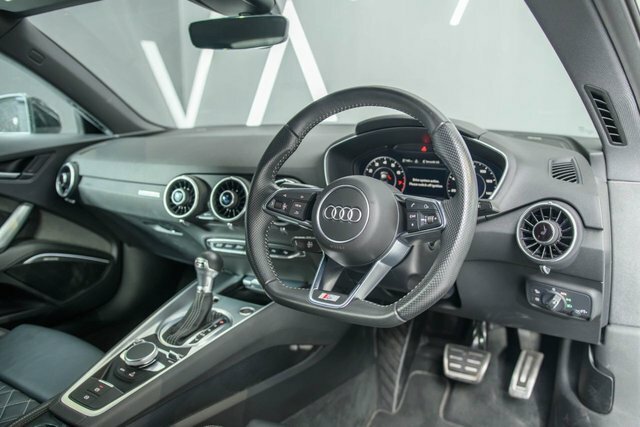 Audi TT Roadster Black Edition 40 Tfsi 197 Ps S Tronic Grey #11