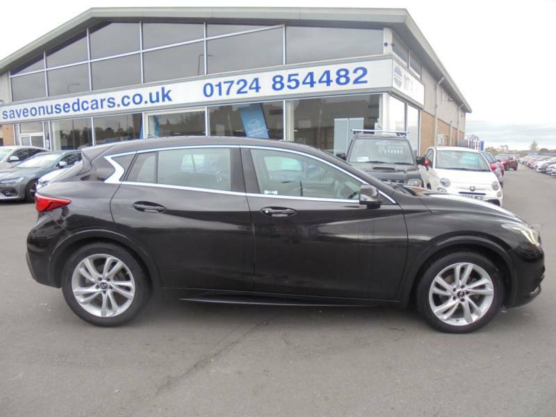 Infiniti Q30 1.5D Premium Dct - 2016 16 Black