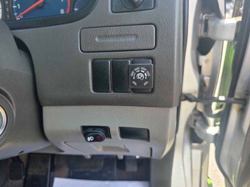 Nissan Elgrand 3.5L 3.5 Silver #22