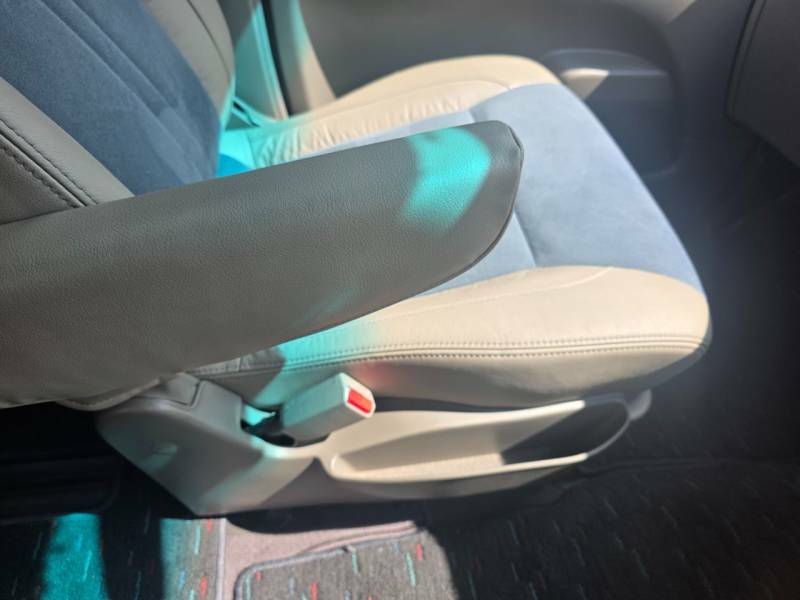 Nissan Elgrand 3.5L 3.5 Silver #31