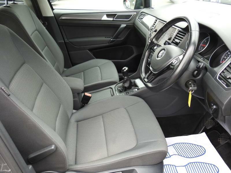 Volkswagen Golf SV 1.5 Tsi Evo 150 Gt Dsg Red #17