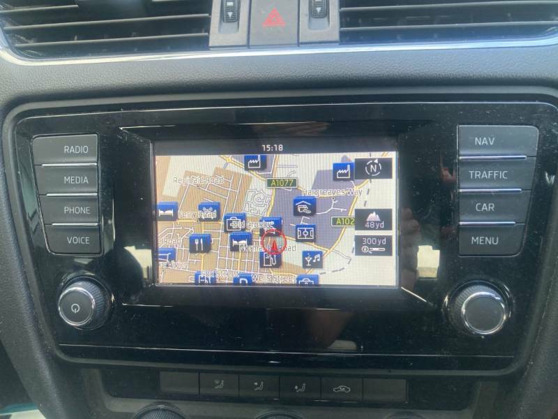 Skoda Octavia 1.6 Tdi Cr Elegance Dsg 5-Door Estate Blue #8
