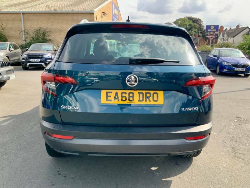 Skoda Karoq Suv 2.0Tdi 150Ps Scr 4X4 Sportline Black #8