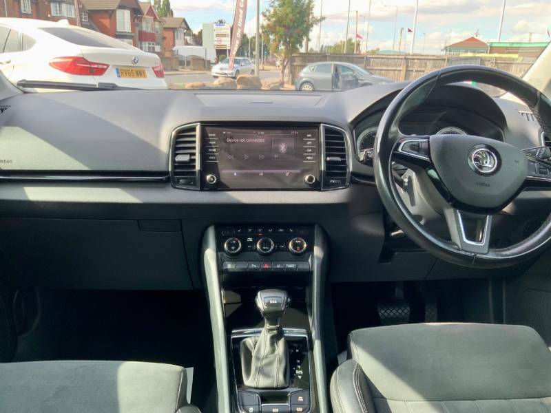 Skoda Karoq Suv 2.0Tdi 150Ps Scr 4X4 Sportline Black #10