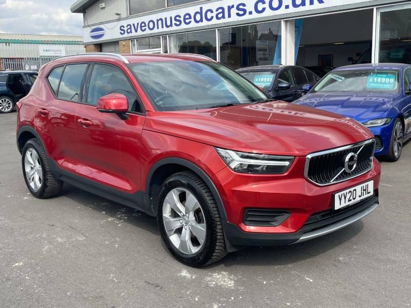 Volvo XC40 2.0 D3 Momentum Red