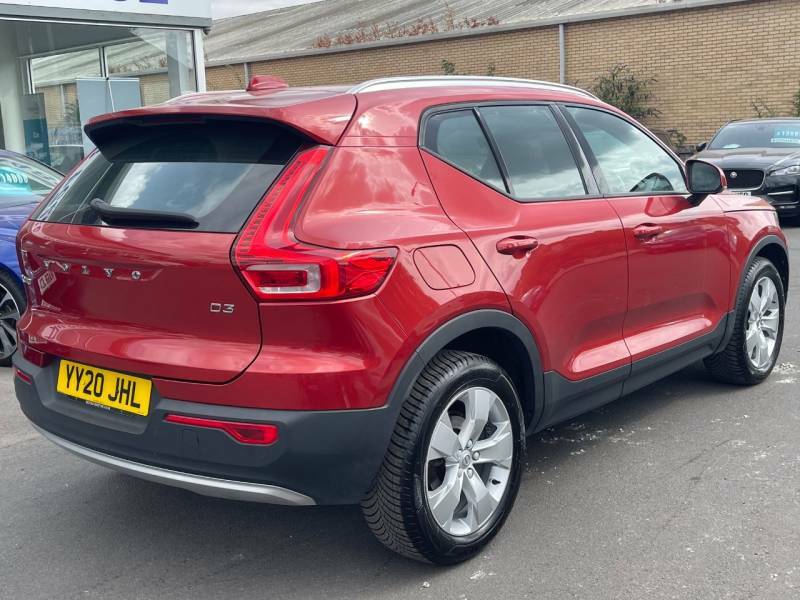 Volvo XC40 2.0 D3 Momentum Red #6