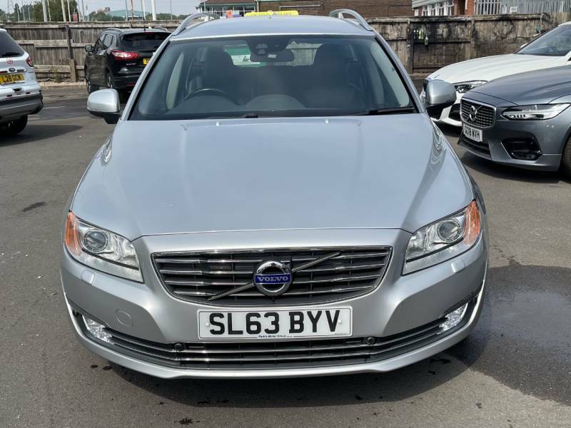 Volvo V70 D3 136 Se Lux SL63BYV Silver #2