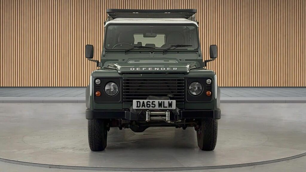 Land Rover Defender 110 2.2 Tdci Utility Wagon Double Cab Manua Green #3