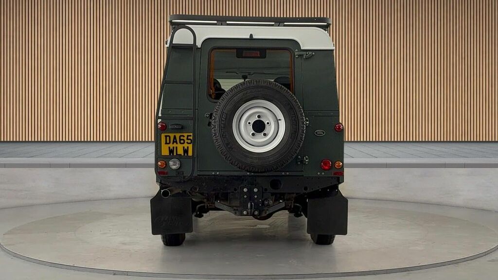 Land Rover Defender 110 2.2 Tdci Utility Wagon Double Cab Manua Green #4