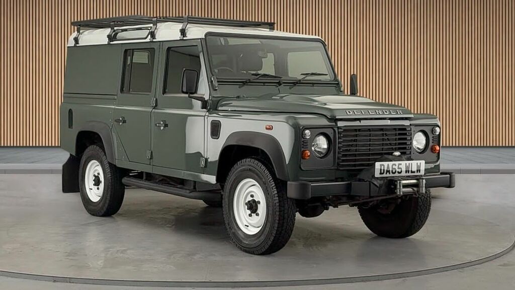 Land Rover Defender 110 2.2 Tdci Utility Wagon Double Cab Manua Green