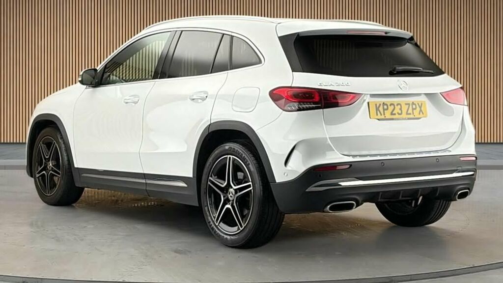 Mercedes-Benz GLA Class 1.3 Gla200 Amg Line Premium Suv 7G-dc KP23ZPX White #2