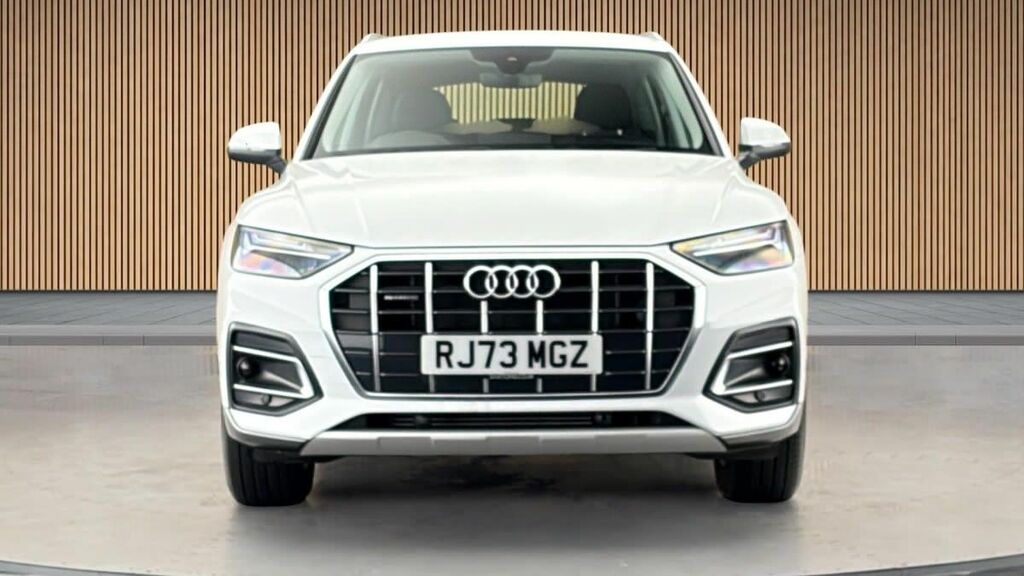 Audi Q5 2.0 Tfsie 50 Sport Suv Plug-in Hybrid S White #3