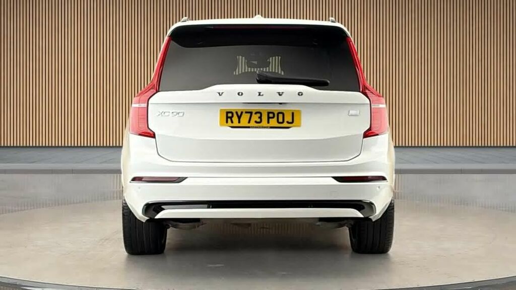 Volvo XC90 2.0H T8 Recharge 18.8Kwh Ultimate Dark Suv Pet RY73POJ White #4