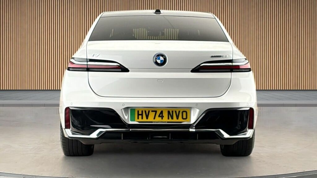 BMW i7 50 105.7Kwh M Sport Saloon Edriv  #4