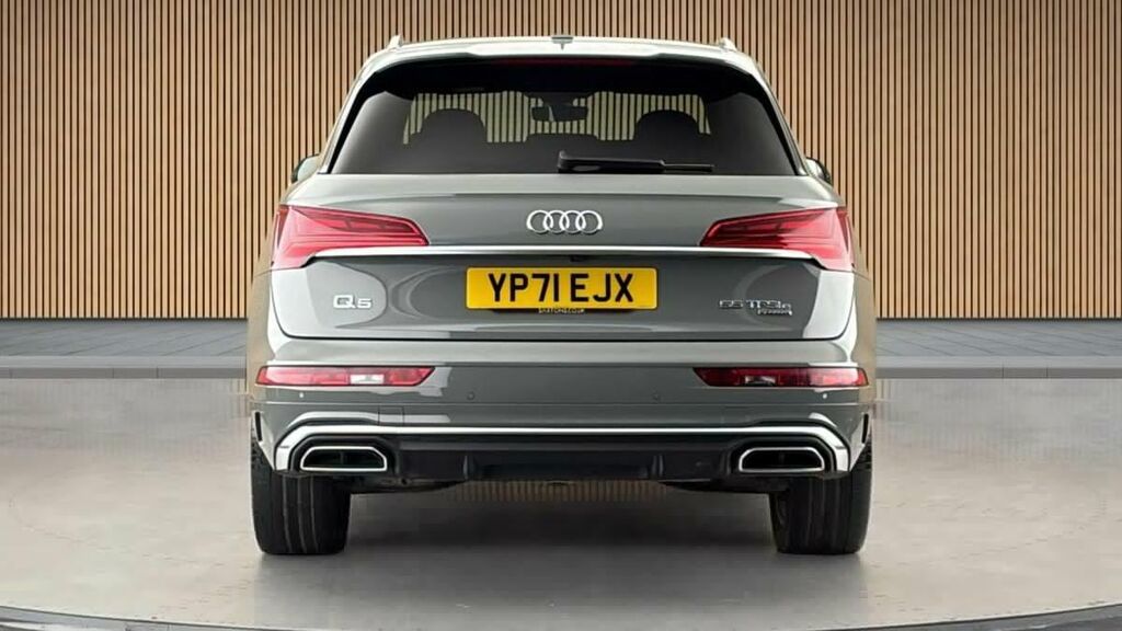 Audi Q5 2.0 Tfsie 55 Competition Suv Plug-in Hy YP71EJX Grey #4