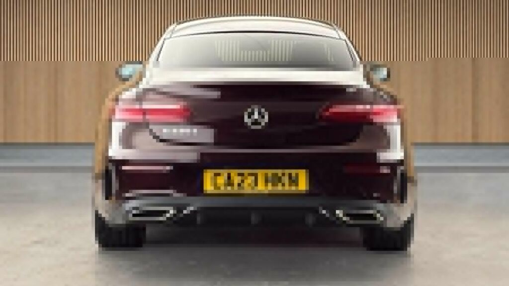 Mercedes-Benz E Class 2.0 E220d Amg Line Night Edition Premium Plus Co  #4