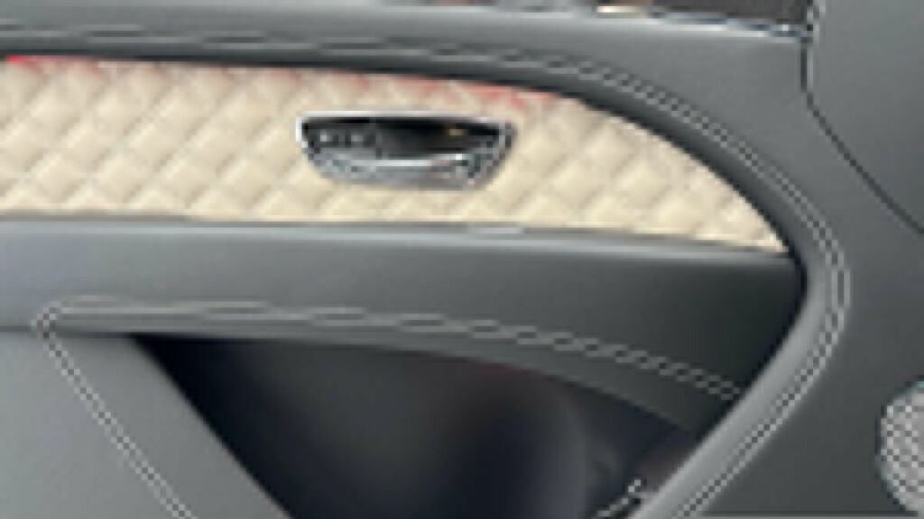 Bentley Bentayga 4.0 V8 Atelier Edition Estate Blue #18