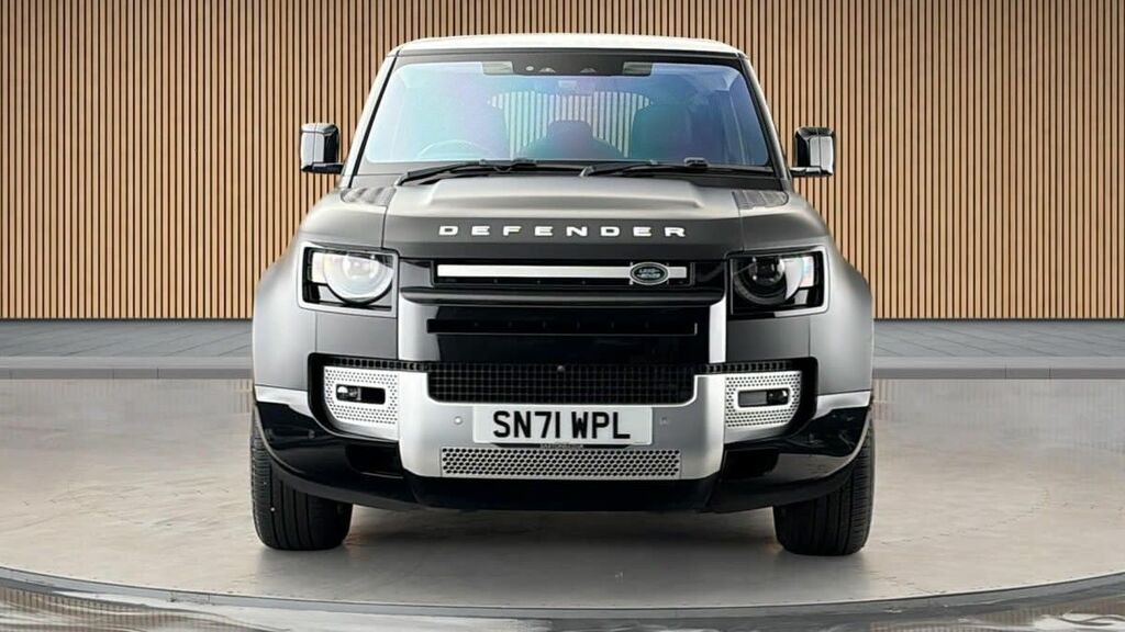 Land Rover Defender 110 2.0 P400e 15.4Kwh Xs Edition Suv Plug-i  #3