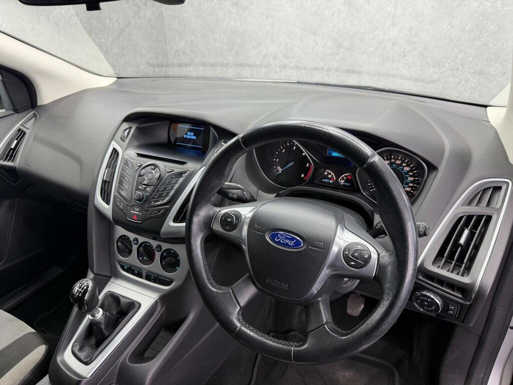 Ford Focus Estate 1.0T Ecoboost Titanium Euro 5 Ss 20 Black #24