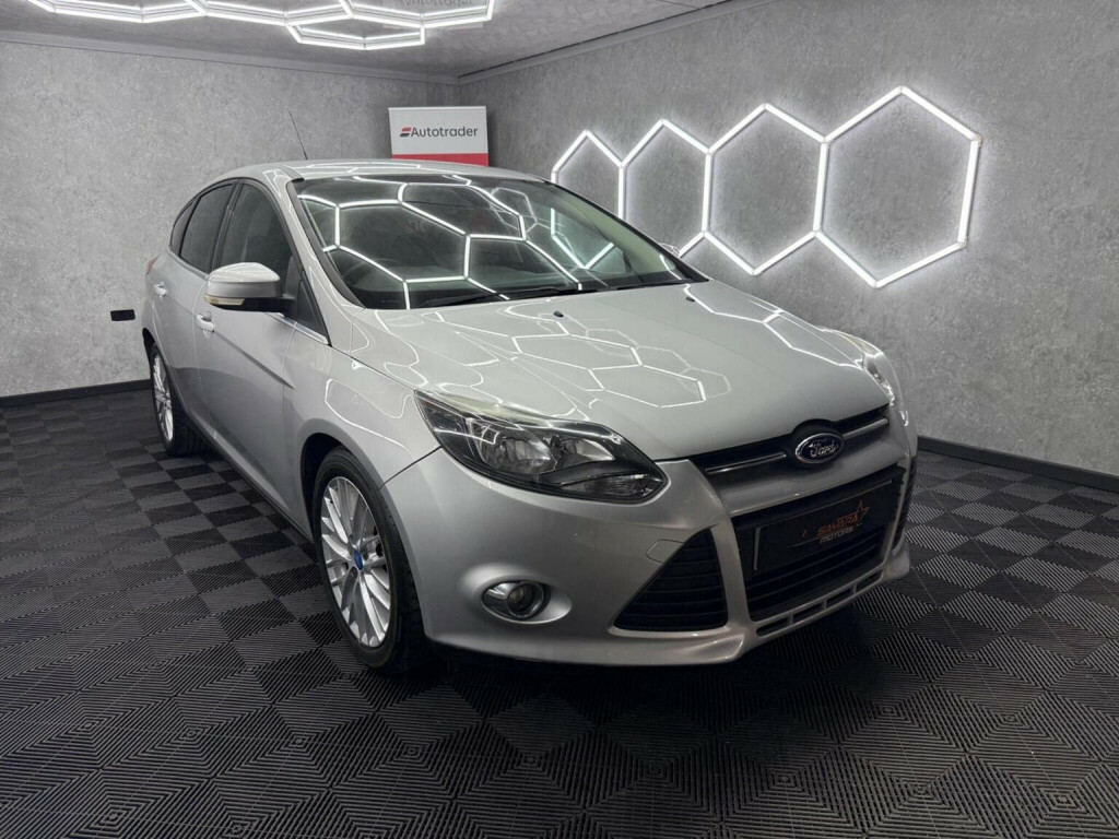 Ford Focus Estate 1.0T Ecoboost Titanium Euro 5 Ss 20 Black #30