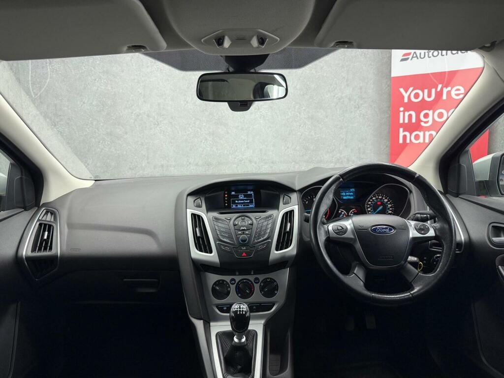 Ford Focus Estate 1.0T Ecoboost Titanium Euro 5 Ss 20 Black #28