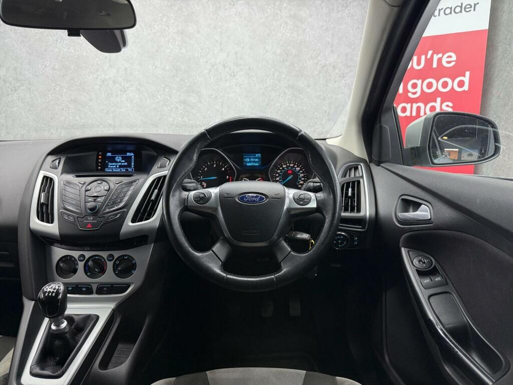 Ford Focus Estate 1.0T Ecoboost Titanium Euro 5 Ss 20 Black #27