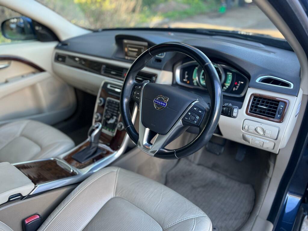 Volvo V70 Se Blue #3