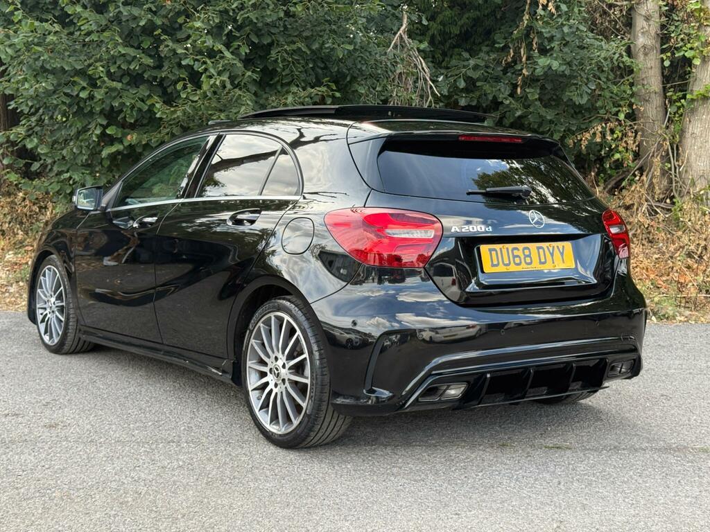 Mercedes-Benz A Class 200 D Amg Line Premium A DU68DYY Black #4