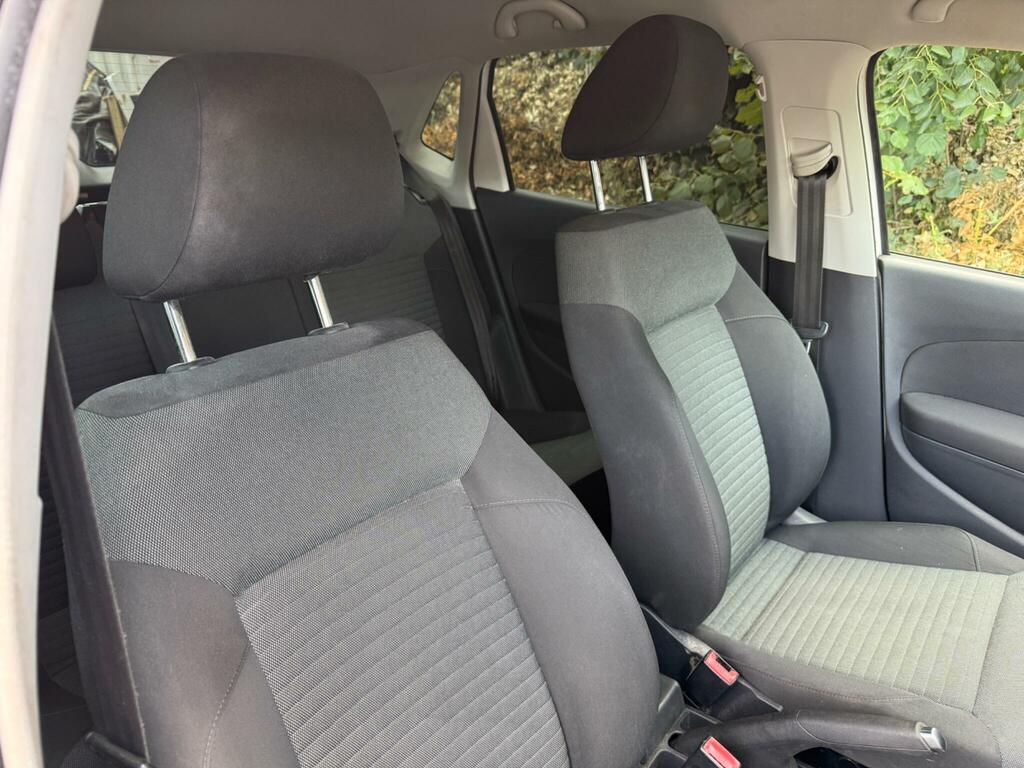 Volkswagen Polo 1.4L Sel Black #32
