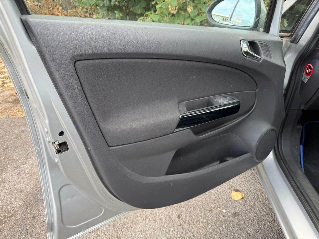 Vauxhall Corsa 1.4 16V Se Hatchback Wide Ratio Grey #29
