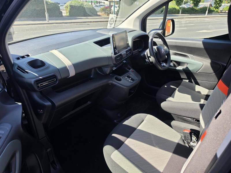 Citroen e-Berlingo 100Kw Flair Xtr M 50Kwh Estate White #27
