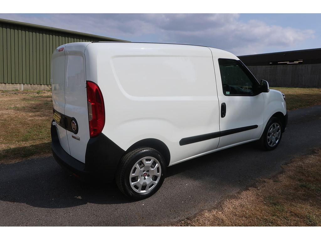 Fiat Doblo 1.4 16V Sx Panel Van L1 H1 169 White #2