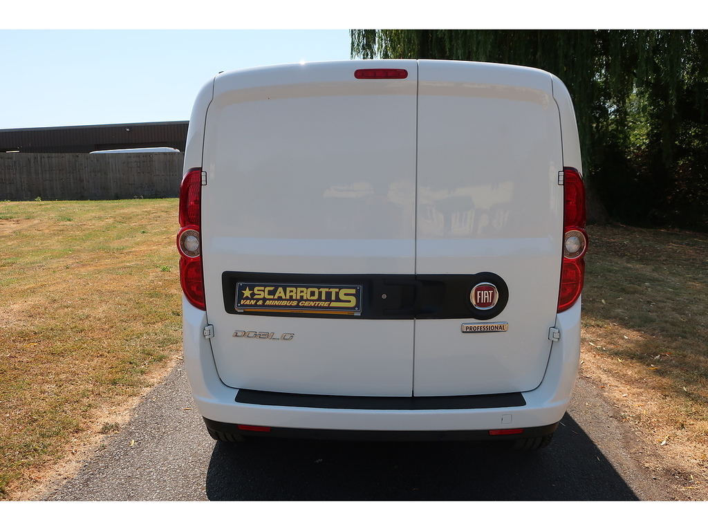 Fiat Doblo 1.3 Multijetii Tecnico Panel Van White #4