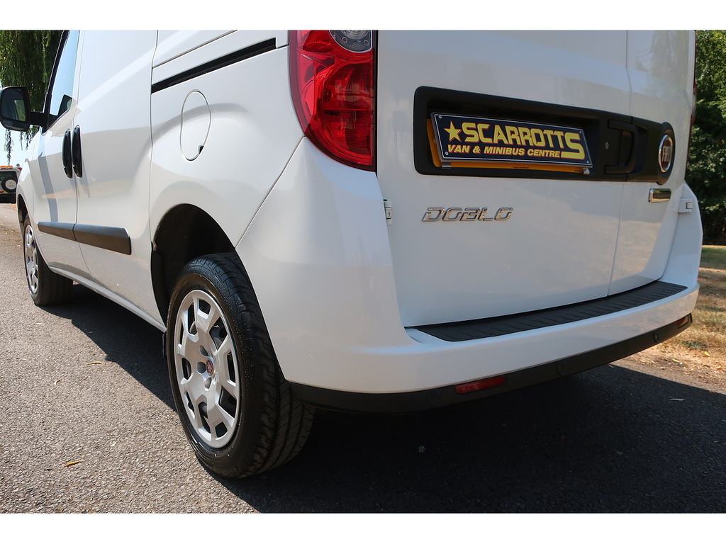 Fiat Doblo 1.3 Multijetii Tecnico Panel Van White #5