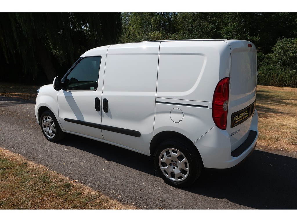 Fiat Doblo 1.3 Multijetii Tecnico Panel Van White #3