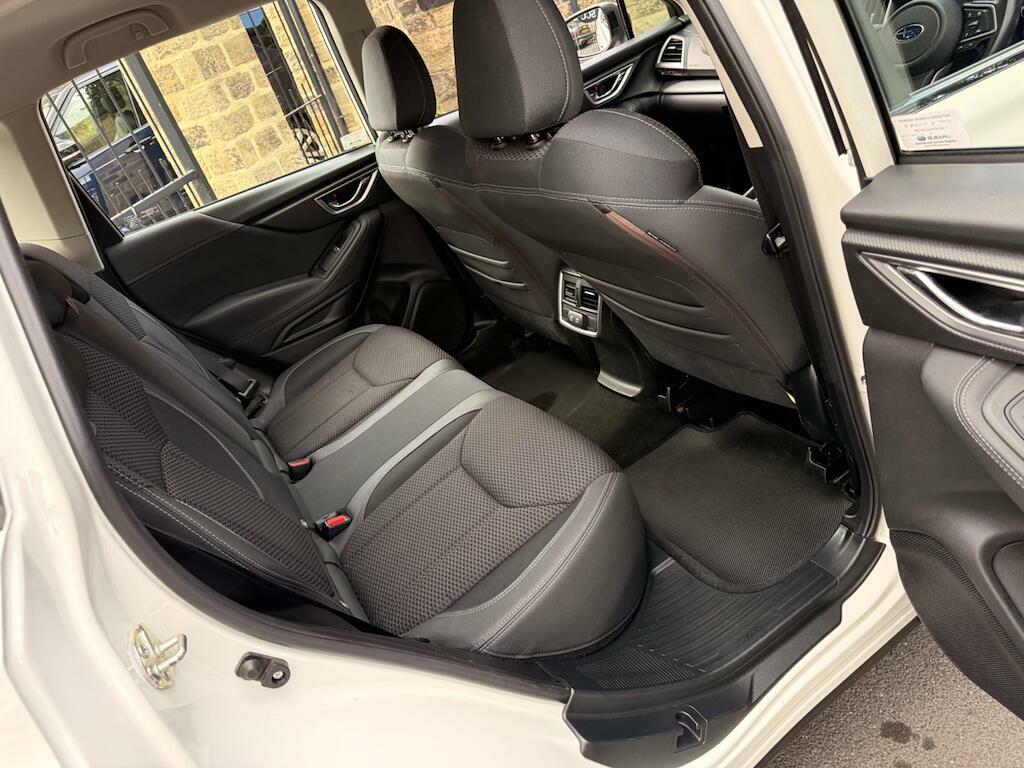 Subaru Forester Subaru Estate 2.0I E-boxer Xe Lineartronic Gold #59