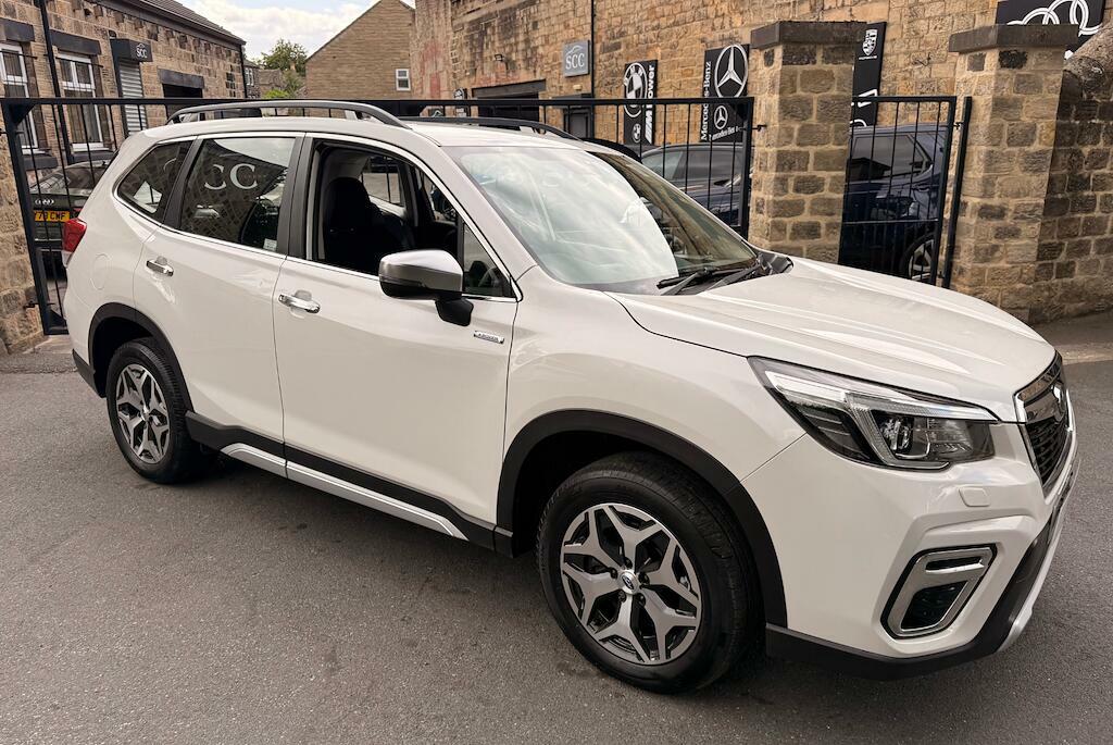 Subaru Forester Subaru Estate 2.0I E-boxer Xe Lineartronic Gold #5