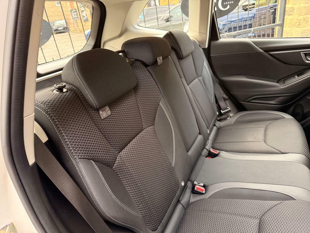 Subaru Forester Subaru Estate 2.0I E-boxer Xe Lineartronic Gold #56