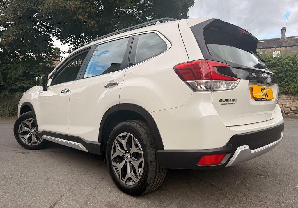 Subaru Forester Subaru Estate 2.0I E-boxer Xe Lineartronic Gold #10