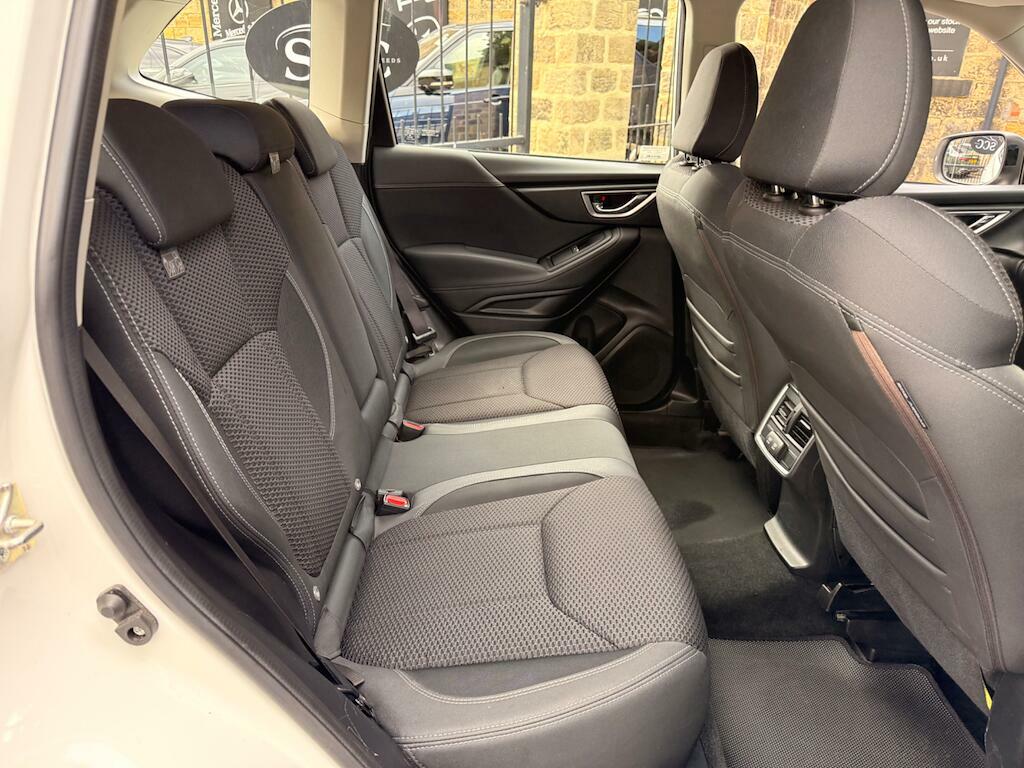 Subaru Forester Subaru Estate 2.0I E-boxer Xe Lineartronic Gold #55