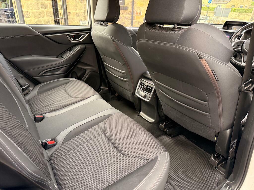 Subaru Forester Subaru Estate 2.0I E-boxer Xe Lineartronic Gold #58
