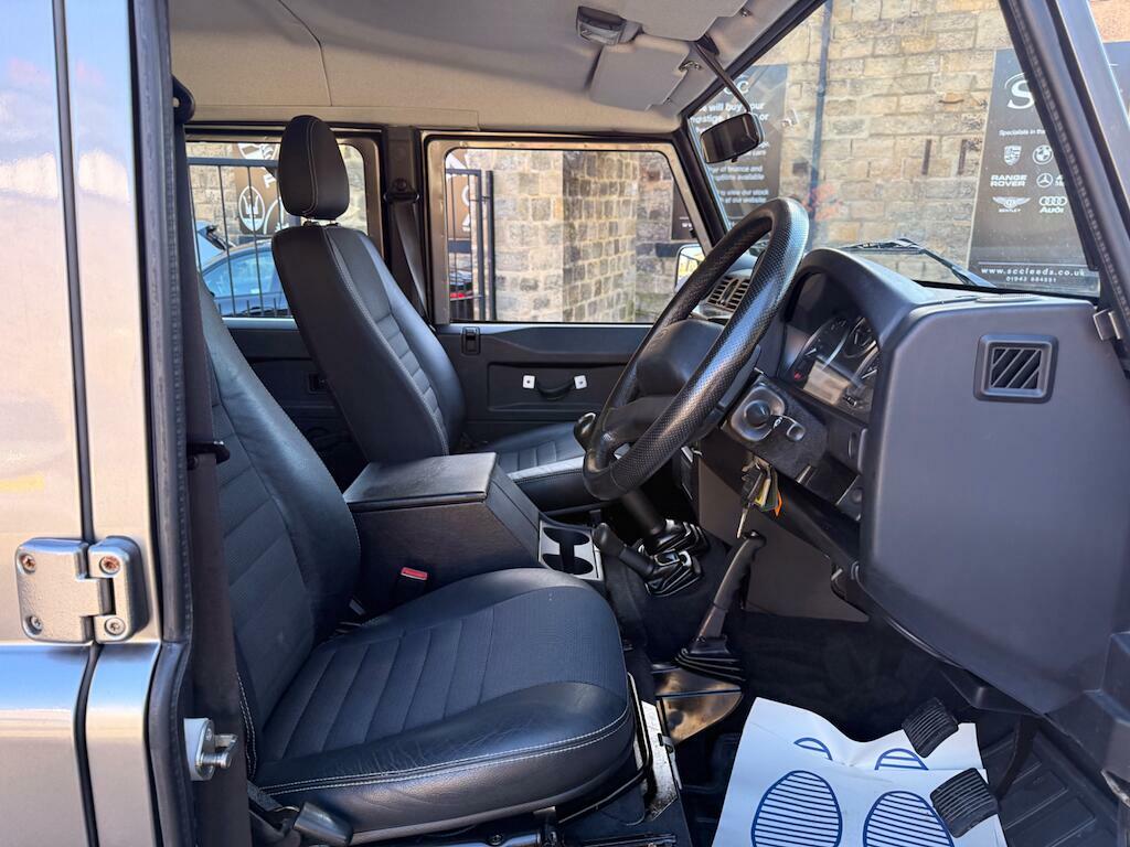 Land Rover Defender 110 Defender 110 County Td Green #23
