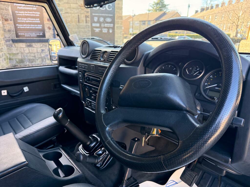 Land Rover Defender 110 Defender 110 County Td Green #27