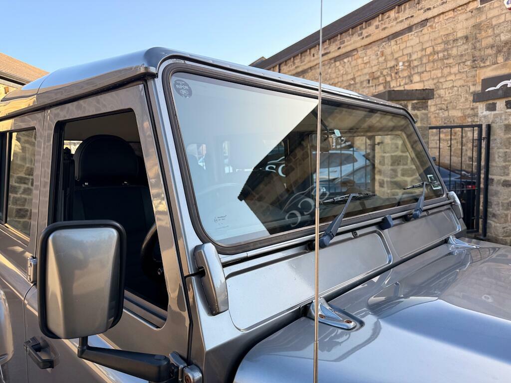 Land Rover Defender 110 Spectre Edition 110 Td Dc 2.4 Green #13
