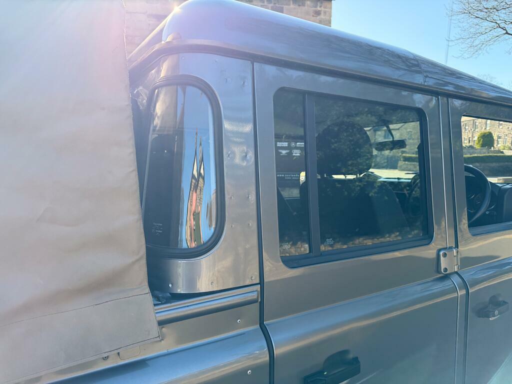 Land Rover Defender 110 Spectre Edition 110 Td Dc 2.4 Green #21
