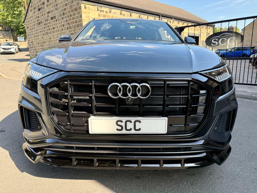 Audi Q8 Black Edition Grey #4